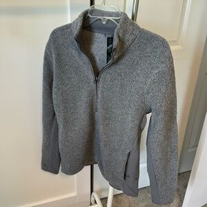 Lululemon Tundra trek 1/2 zip